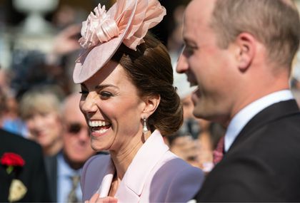 Vojvotkinja i vojvoda od Cambridgea na vrtnoj zabavi u Buckinghamskoj palači