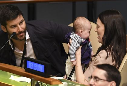 Novozelandska premijerka Jacinda Ardern s kćerkicom