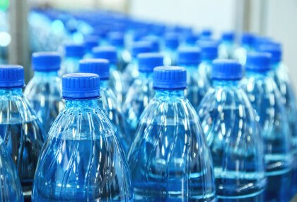Većina bočica s vodom i gaziranim sokovima trebale bi se koristiti samo jednom
