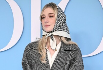 Elizabeth Debicki na reviji modne kuće Dior