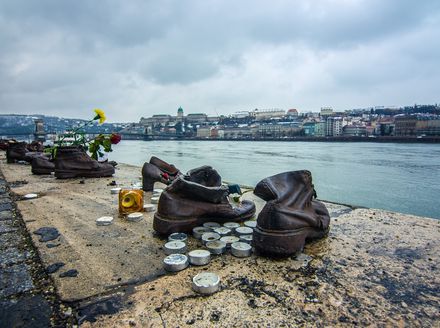 Cipele na obali Dunava - 4