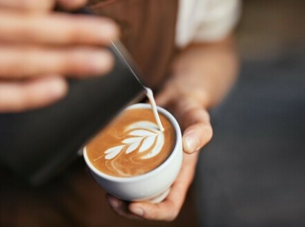 Kavu u Fresh Corneru možete sami napraviti na samoposlužnom aparatu vrhunske kvalitete
