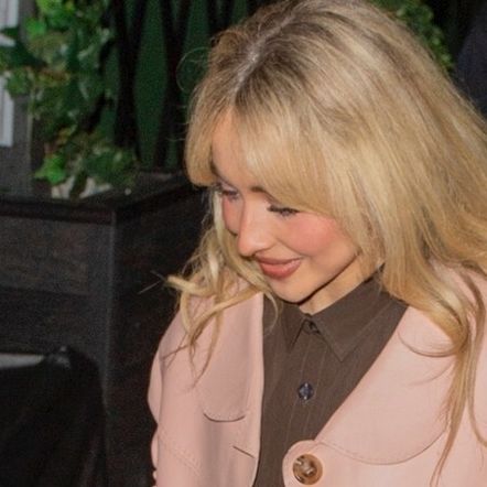 Sabrina Carpenter - 3