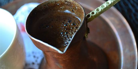 Tradicionalno poslužena turska kava