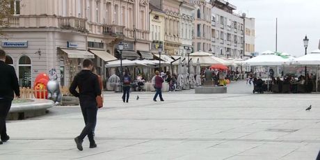 Cisterne su i dalje izvor vode za građane Slavonskog Broda (Foto: Dnevnik.hr) - 1