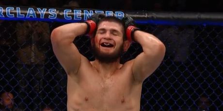 Khabib slavi naslov UFC prvaka (Screenshot)