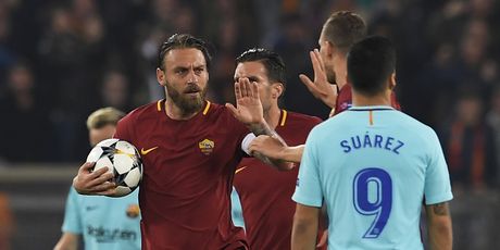 De Rossi slavi pogodak protiv Barcelone (Foto: AFP)