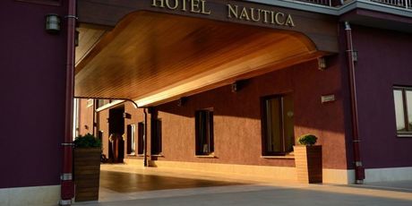 Ulaz u hotel Nautica u Novigradu