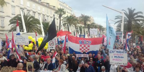 Prosvjed protiv istanbulske konvencije u Splitu (Foto: Sofija Preljvukić)