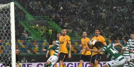 Montero zabija pogodak Atleticu (Foto: AFP)