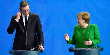 Angela Merkel i Aleksandar Vučić (Foto: AFP)