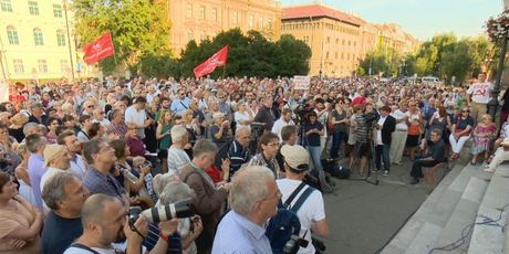 Prosvjed za promjenu imena Trga maršala Tita u Zagrebu (Foto: Dnevnik.hr)