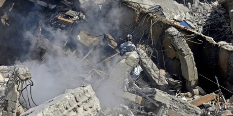 Uništena sirijska postrojenja (Foto: AFP) - 5