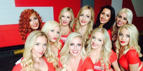 Cheerleadersice Crystal Palacea (Twitter)