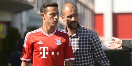 Thiago Alcantara i Pep Guardiola (Foto: AFP)