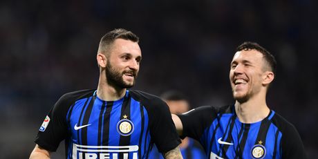 Marcelo Brozović i Ivan Perišić (Foto: AFP)