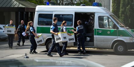 Njemačka policija u akciji (Foto: Pixell)