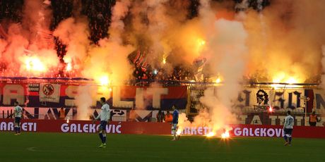 Torcida na derbiju Hajduk - Dinamo (Photo: Miranda Cikotic/PIXSELL)