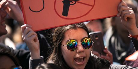Američki učenici prosvjeduju za stroži nadzor oružja (Foto: AFP) - 3