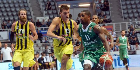 Fenerbahče - Darussafaka (Foto: Zadar Basketball Tournament))