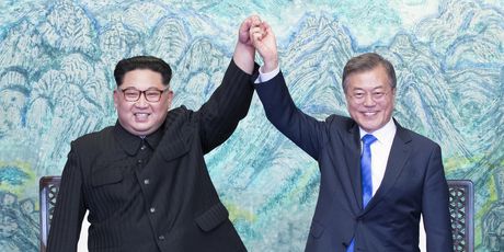 Kim Jong Un i Moon Jae-in (Foto: AFP)