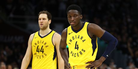 Victor Oladipo i Bojan Bogdanović (Foto: AFP)