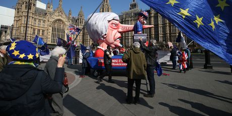 London: Političari dolaze u Downing street na raspravu o brexitu (Jonathan Brady/Press Association/PIXSELL)