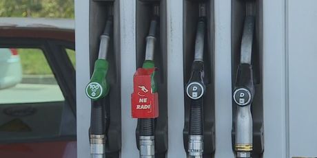 INA, točenje goriva (Foto: Dnevnik.hr) - 2