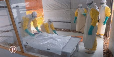 Improvizirana bolnica za borbu protiv ebole (Foto: Dnevnik.hr) - 1
