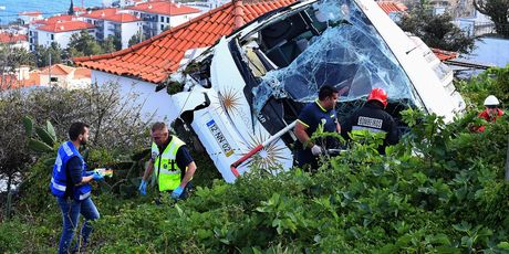 Nesreća turističkog autobusa u Portugalu (Foto: AFP)