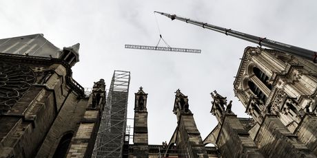 Radovi oko Notre-Dame (KENZO TRIBOUILLARD / AFP)