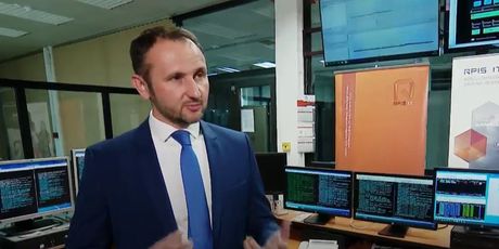 Saša Bilić i Mislav Bago - APIS - 3
