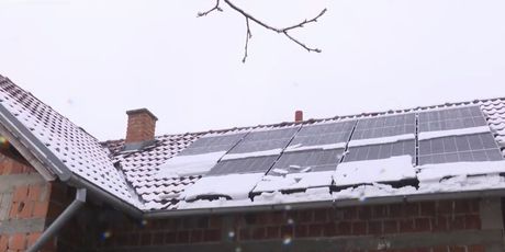 Solarni paneli na kući u Bjelajcu