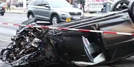 Auto nakon prometne nesreće u Dubravi - 2