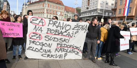 Prosvjed na Trgu bana Josipa Jelačića - 6