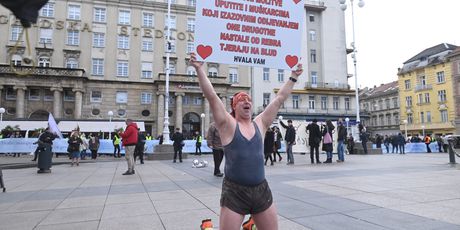 Prosvjed na Trgu bana Josipa Jelačića - 8