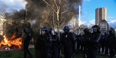 Neredi u Francuskoj - 7