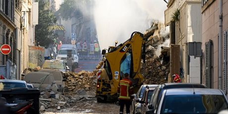 Urušila se zgrada u Marseilleu - 4