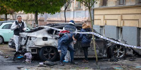 Zapaljen BMW u Osijeku - 4