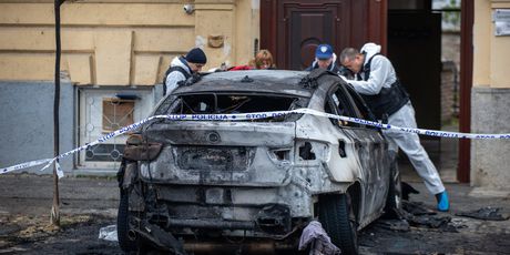Zapaljeni automobil u Osijeku - 6