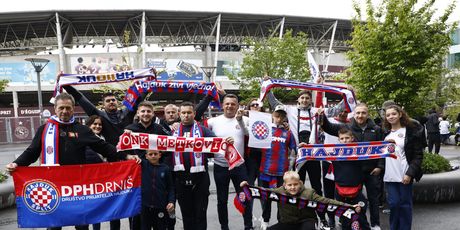 Hajdukovi navijači u Ženevi - 7