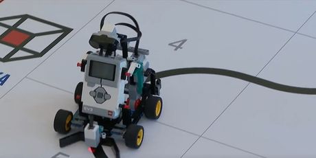 Budućnost vide u robotici - 4