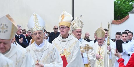 Monsinjor Dražen Kutleša preuzeo službu zagrebačkog nadbiskupa - 35