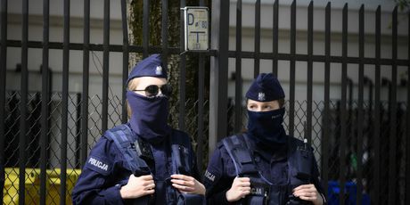Poljska policija upala u školu ruskog veleposlanstva - 2