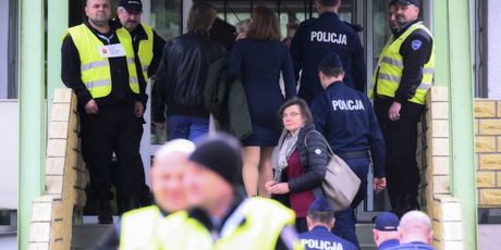 Poljska policija upala u školu ruskog veleposlanstva - 5