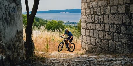 Stazama Podstrane - 2
