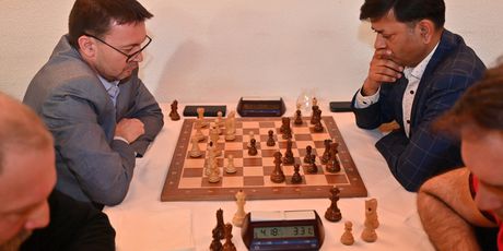 Humanitarni šahovski turnir poznatih - 5