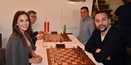 Humanitarni šahovski turnir poznatih - 6