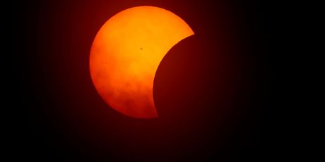 Potpuna pomrčina Sunca