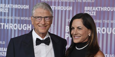 Bill Gates i Paula Hurd - 1